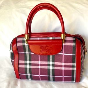 Cute Red Plaid bag with extra straps. New!